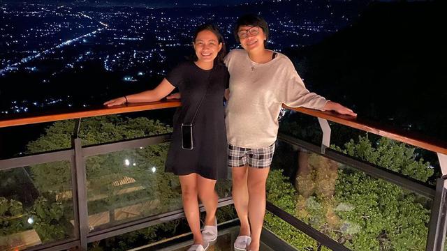 Poligami, Ini 7 Potret Harmonis Erix Soekamti dengan Istri Pertama