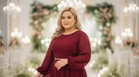 6 Model Baju Pesta untuk Lengan Besar agar Tampil Fashionable dan Percaya Diri