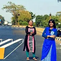 Zebra cross di India dbikin secara 3 dimensi biar pengendara lebih berhati-hati.