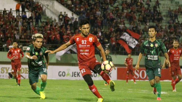 Persis Solo