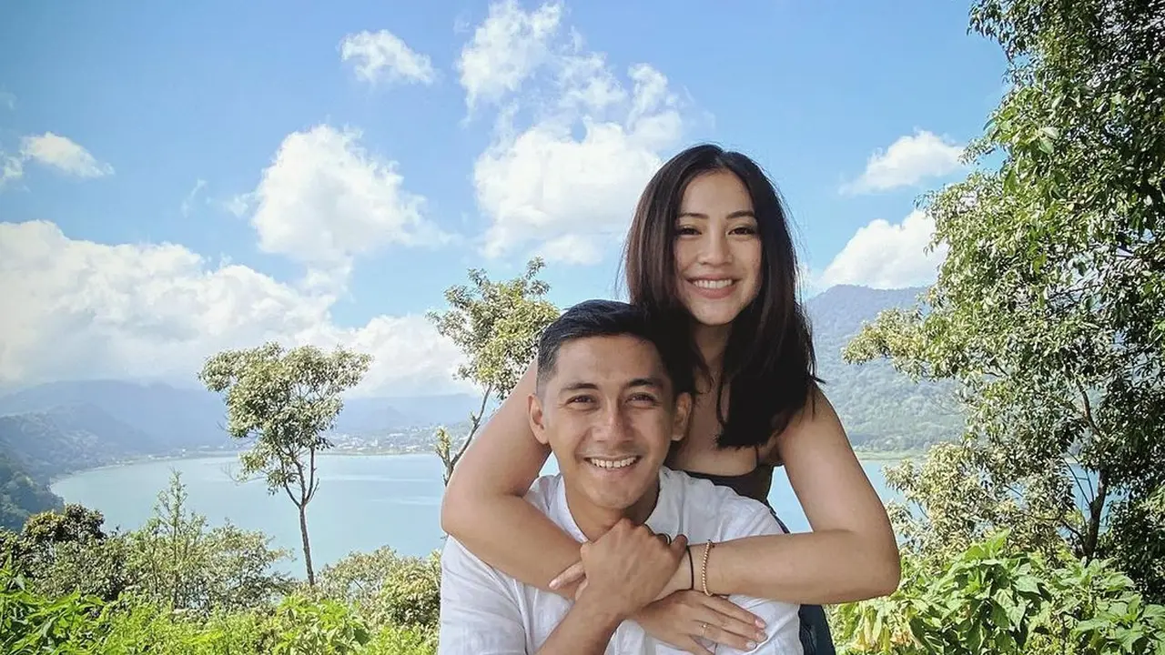 [Fimela] Tyna Kanna dan Kenang Mirdad
