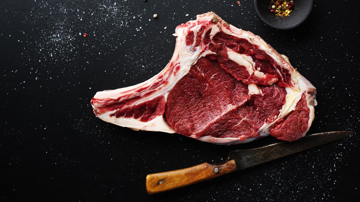 Daging Kurban Warna Biru? Jangan Panik, Ini Cara Cek Kondisinya Sebelum Dimasak