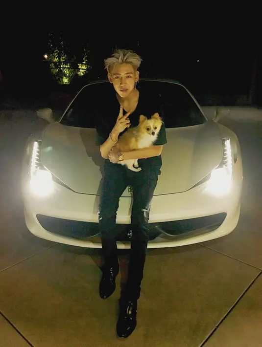 Oleh karena itu, BamBam GOT7 tak harus mengambil undian dari kotak dan dinyatakan tak wajib menjalani tugas wajib militer. (Foto: instagram.com/bambam1a)