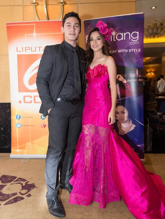 Dalam momen bahagia itu, Franda telah memesan busana dari desainer Fetty Rusli. (Desmond Manullang/Bintang.com)