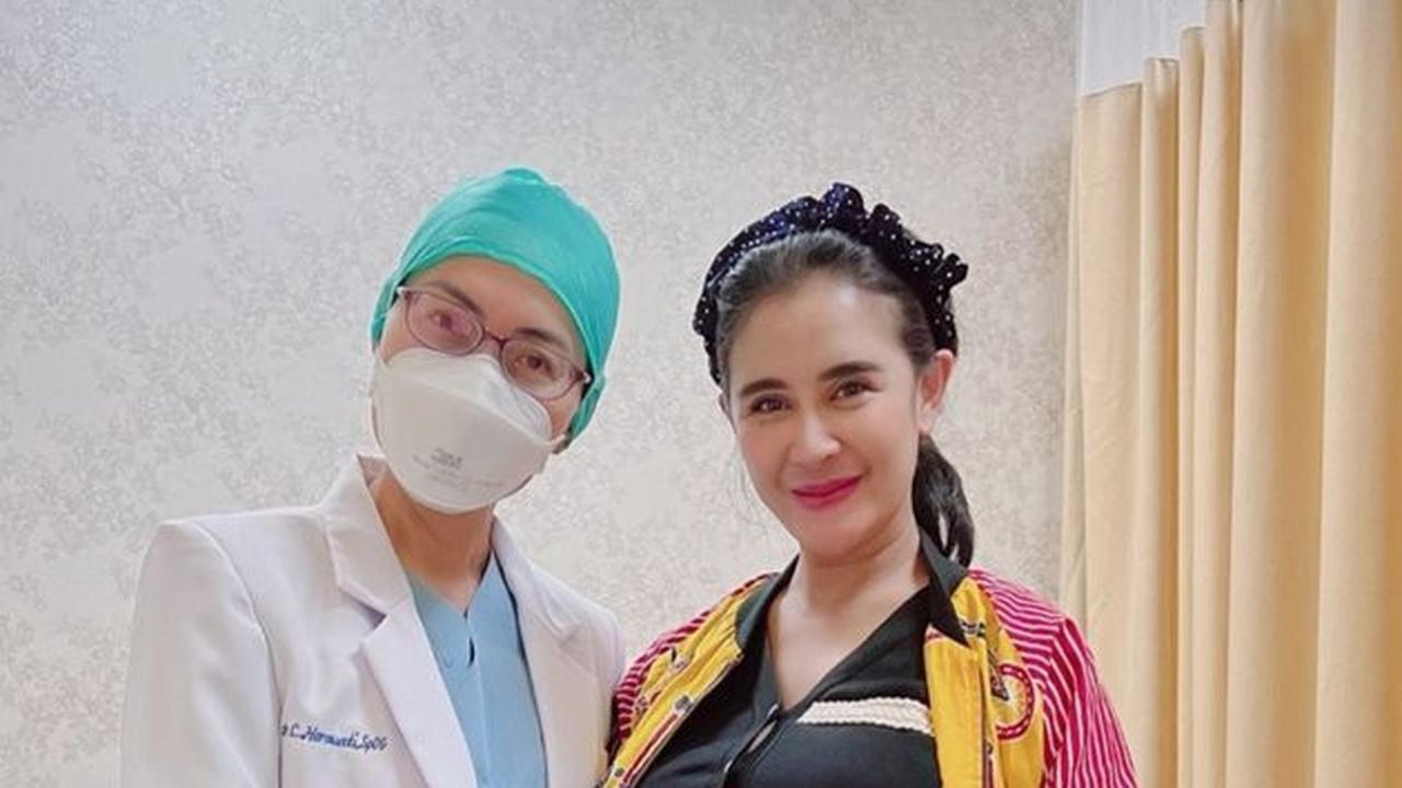 7 Potret Persiapan Uut Permatasari Jelang Persalinan, Ditemani Suami dan Anak