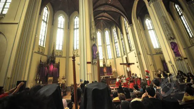 Selamat Paskah! Polisi Adakan Pengamanan Ketat di Gereja Katedral