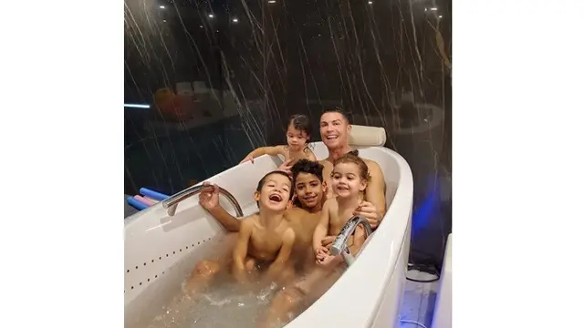 7 Potret Isi Rumah Cristiano Ronaldo untuk Karantina Mandiri, Ditaksir Seharga Rp 138,8 Miliar