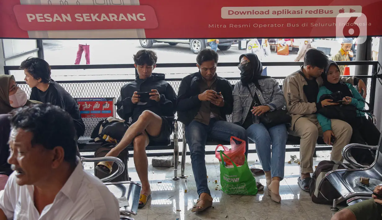 Kemenhub memperkirakan potensi pergerakan masyarakat saat Nataru ada sekitar 110,6 juta, terhitung sepanjang libur Nataru 2024/2025, yang dimulai 18 Desember 2024 hingga 8 Januari 2025. (Liputan6.com/Angga Yuniar)