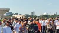 Kapolri Jenderal Listyo Sigit Prabowo memimpin Apel Gelar Pasukan Operasi Ketupat tahun 2023 di Monas, Jakarta, Senin (17/5/2023). (Foto: Ahda Bayhaqi/Merdeka.com).