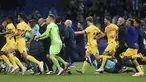 Barcelona memastikan diri menjadi juara La Liga Spanyol 2022/2023. Barcelona berhasil meraih kemenangan 4-2 atas Espanyol di RCDE Stadium pada laga jornada 34 La Liga Spanyol, Senin (15/5/2023). (AFP/Josep Lago)