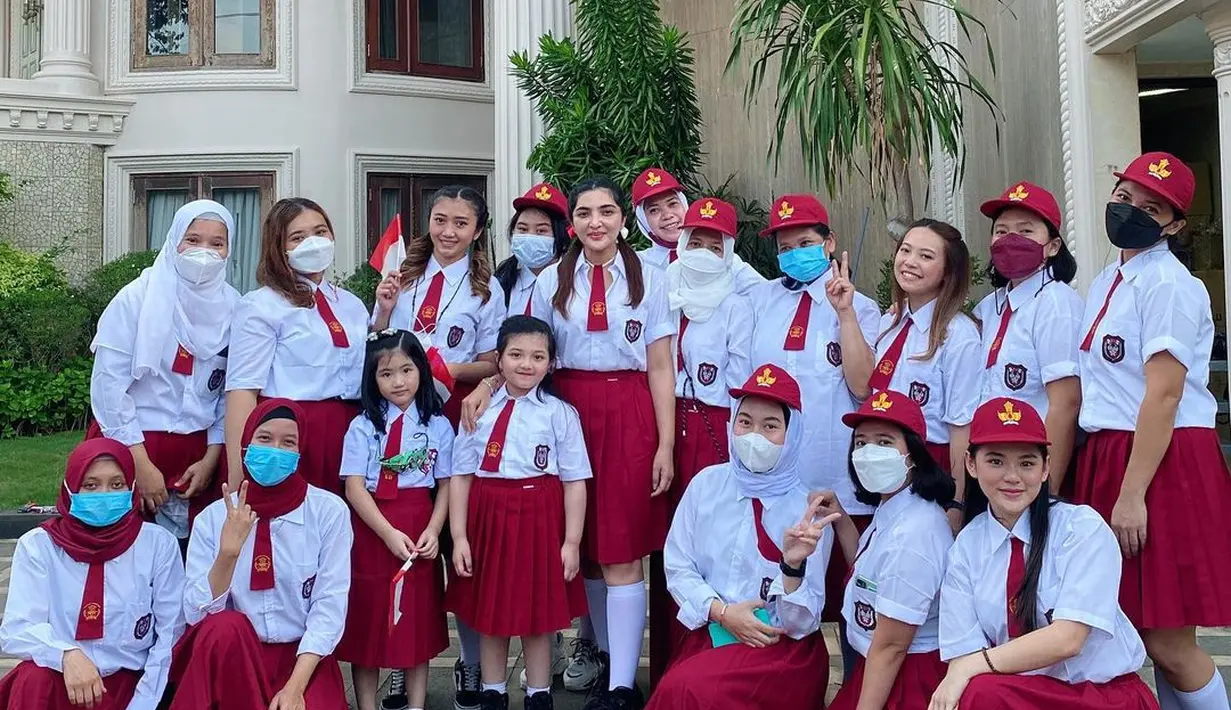 Keluarga besar Ashanty dan Anang Hermansyah (Instagram/ashanty_ash)