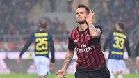 Ekspresi striker AC Milan, Suso, setelah mencetak gol ke gawang Inter Milan pada laga pekan ke-13 Serie A di Stadion San Siro, Minggu (20/19/2016). Suso mencetak dua gol AC Milan. (AFP/Giuseppe Cacace)