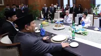 Kala Prabowo, Megawati, Gibran, dan Try Sutrisno Duduk Semeja