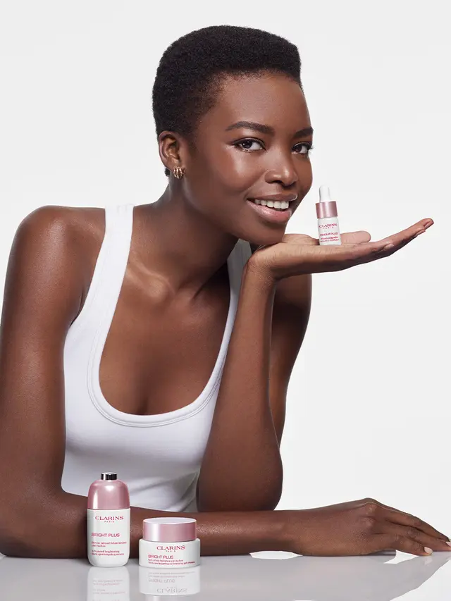 Tips Ampuh Mencerahkan Kulit Wajah dalam 7 Hari dengan Formula Jitu dari Clarins