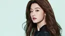 Jun Ji Hyun dijuluki sebagai Nation's First Love lantaran saat melihatnya seperti sedang jatuh cinta untuk pertama kalinya. (Foto: Soompi.com)