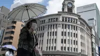 Situasi musim panas di Tokyo, Jepang, pada 6 Juli 2023. (dok. Richard A. Brooks / AFP)