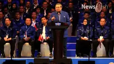 Presiden Jokowi menilai semestinya Ketua Umum Partai Demokrat Susilo Bambang Yudhoyono membicarakan persoalan tersebut dalam forum tertutup.