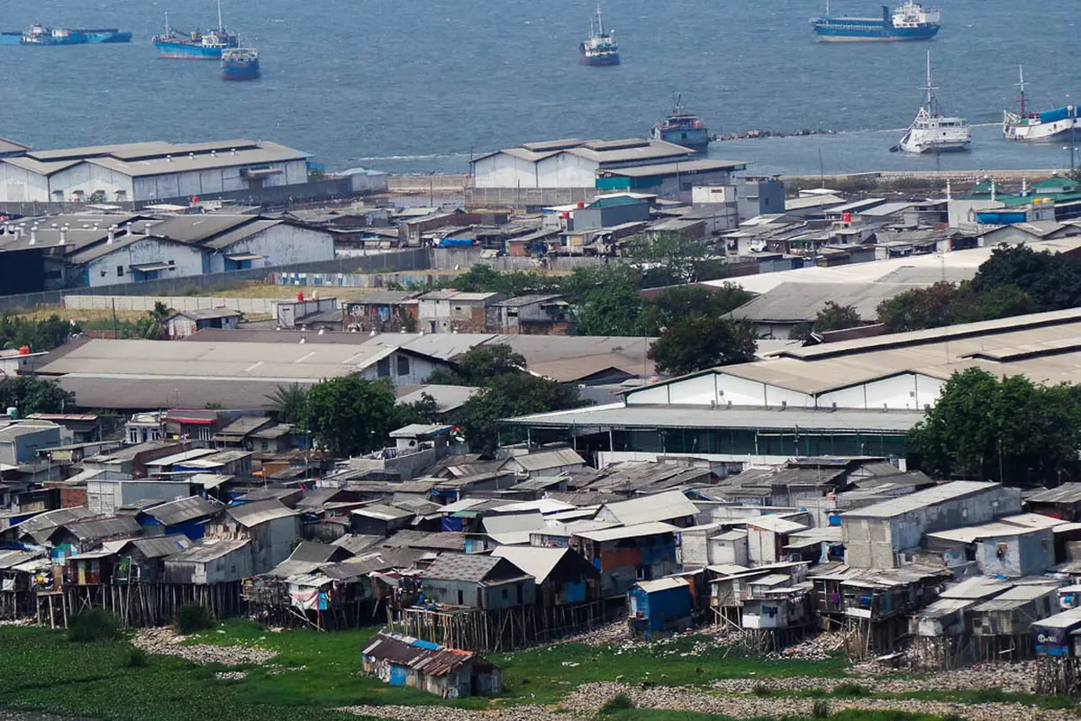 Potret Warga Miskin di Pemukiman Kumuh Bantaran Waduk Pluit