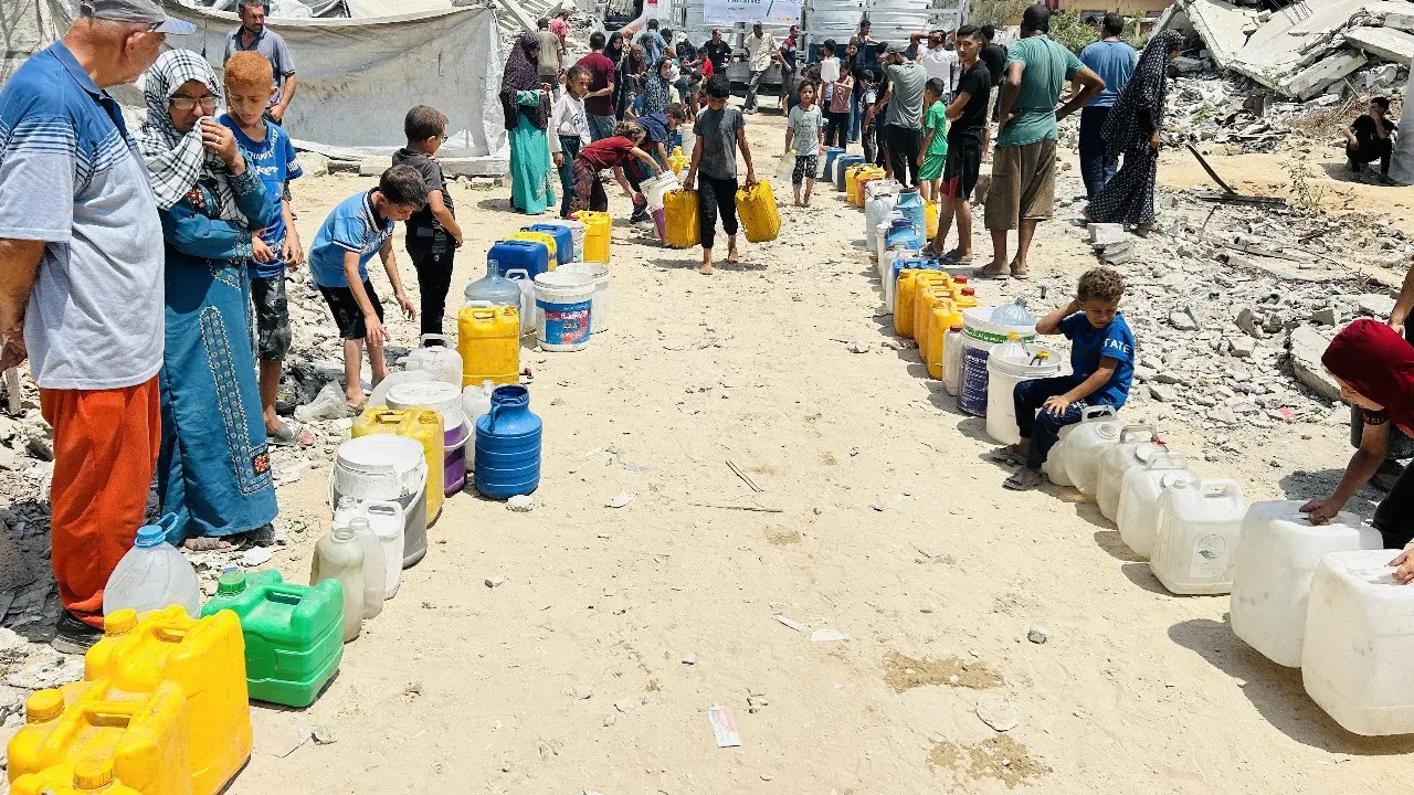 Bantuan Kemanusiaan untuk Warga Gaza, Le Minerale bersama BAZNAS RI Salurkan 224.000 Liter Air Bersih