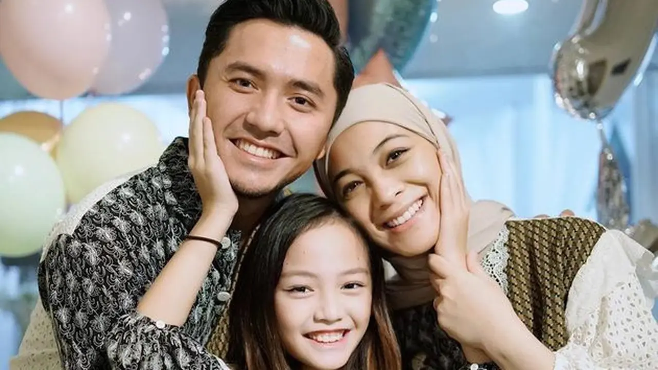 Putri Sulung Ananda Omesh dan Dian Ayu