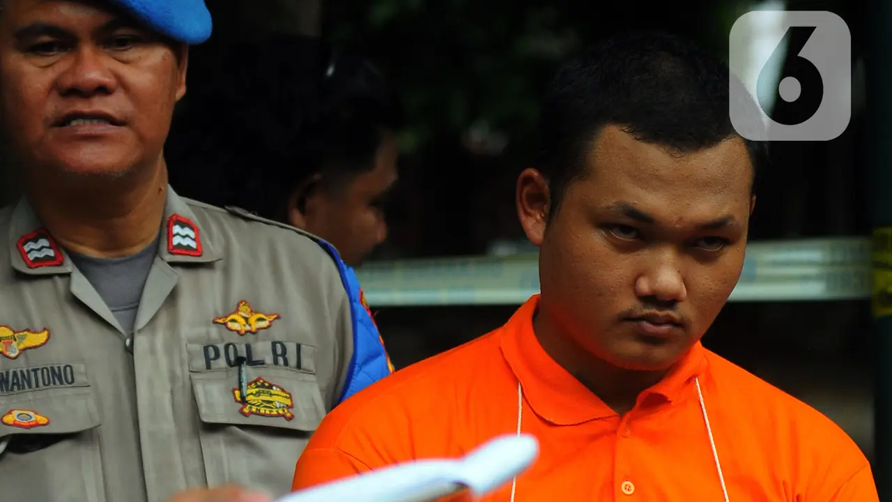 Anggota Densus 88 Bripda HS Jalani Rekonstruksi Pembunuhan Sopir Taksi Online