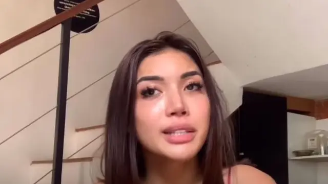 6 Potret Rumah Millen Cyrus, Tampak Sederhana dan Berlantai Dua