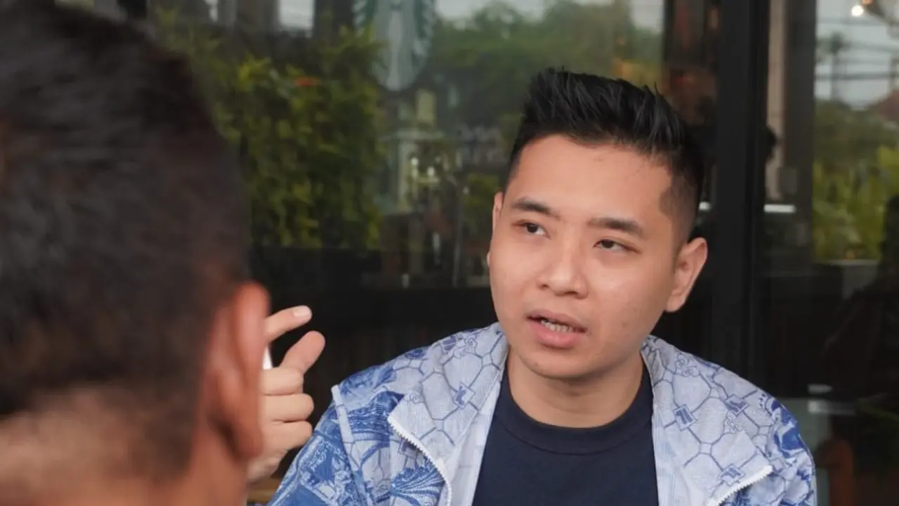 Narko Santoso (@narko.santoso), anak muda asal Solo, menciptakan terobosan ‘Ternak Akun’, sebuah sistem dari platform edukasi dan komunitas trading, NS TRADE. (Liputan6.com)