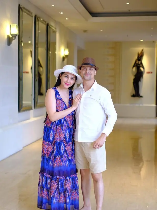 6 Momen Manis Lucky Perdana  dan Istri Sebelum Isu Perselingkuhan, Romantis