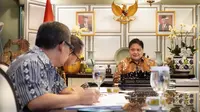 Menteri Koordinator Bidang Perekonomian Airlangga Hartarto melakukan pertemuan secara daring dengan Menteri Perdagangan dan Pariwisata Australia Senator the Hon Don Farrell pada Selasa pagi (23/5/2023).