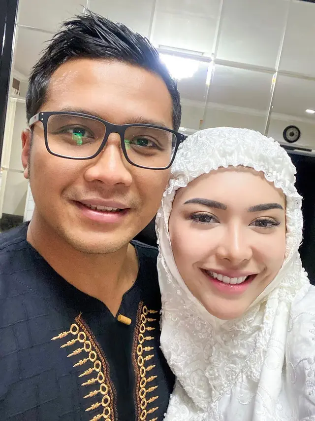 6 Potret Rica Andriani dan Fahrul Sudiana Usai Menikah, Makin Lengket