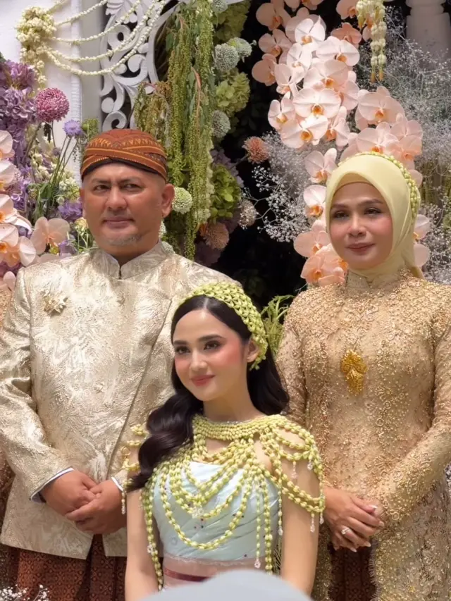 Penampilan Syifa Hadju saat Siraman pakai ronce melati. [@kesharatuliu05]