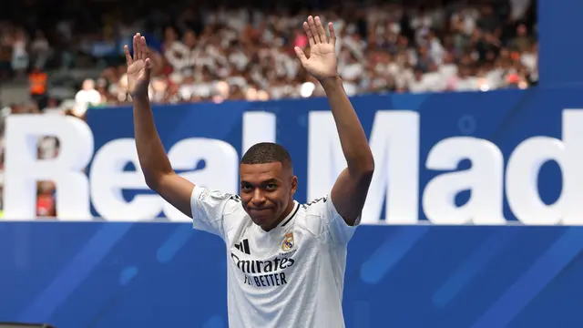 Kylian Mbappe dengan Jersey Real Madrid