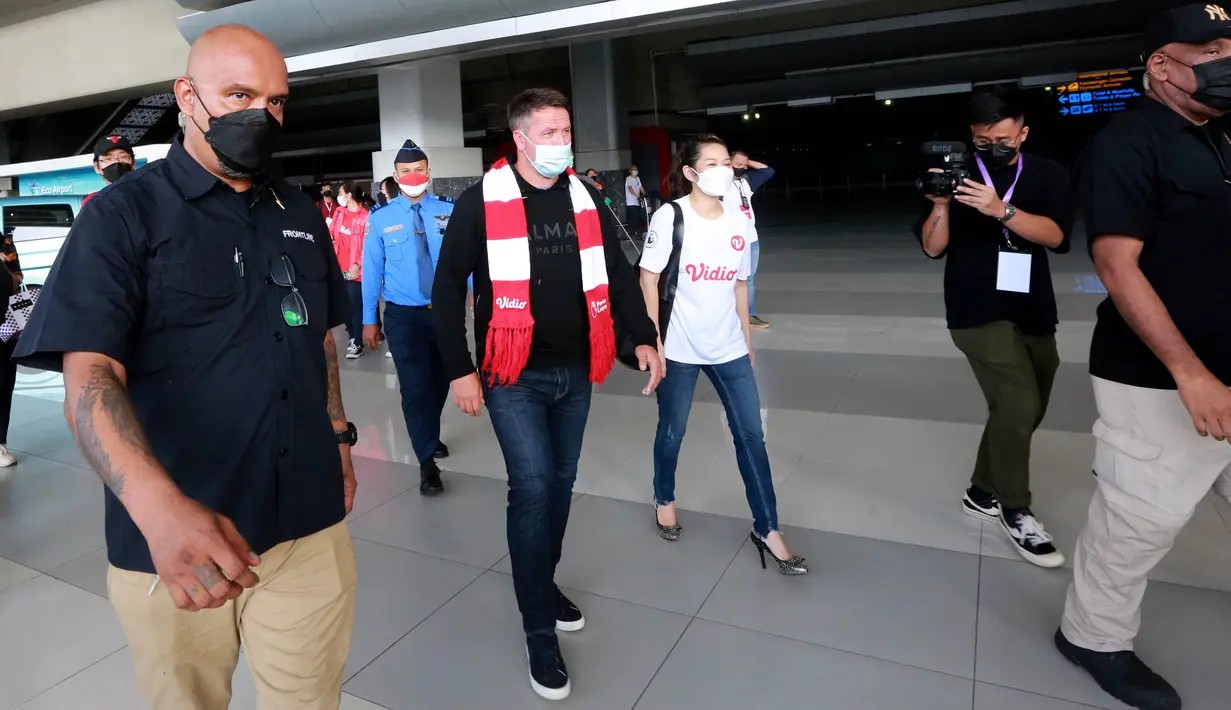 Bagi Owen, ini merupakan ketiga kalinya ia menginjakkan kaki di Indonesia setelah sebelumnya ia pernah datang ke Indonesia pada Oktober 2013 dan Februari 2018. (Bola.com/M Iqbal Ichsan)