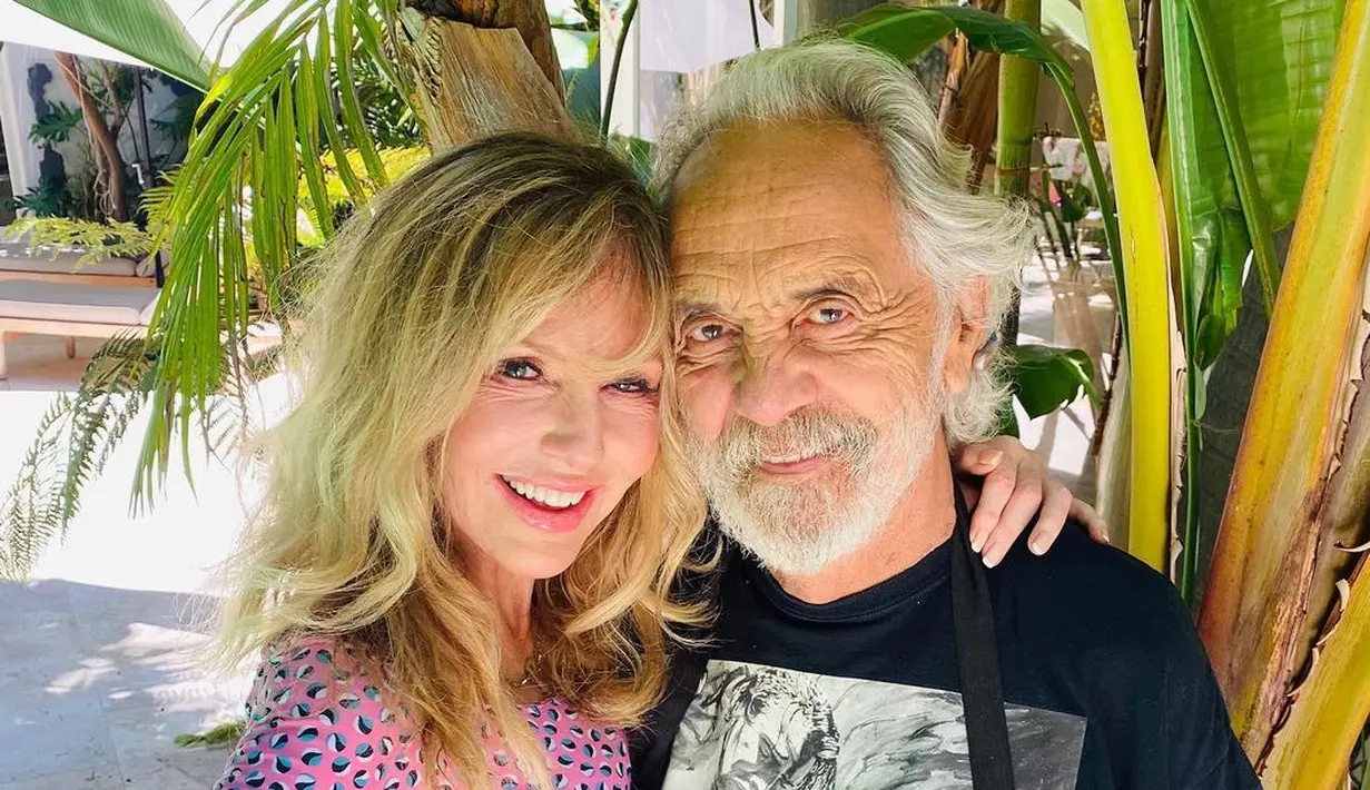 Kedua mertua Rahma Azhari, Tommy Chong dan Shelby Chong. (Instagram @funnyshelby)