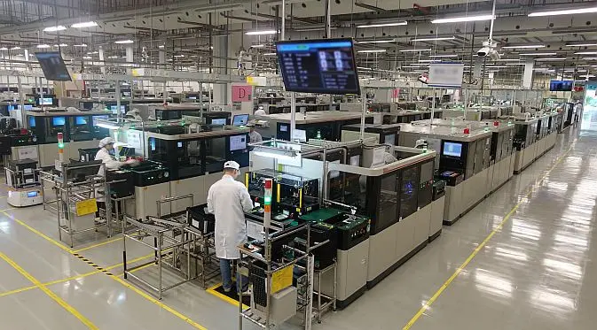 Lini produksi smartphone Huawei di Dongguan City, Guangdong, Tiongkok (Foto: Huawei)