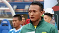 Abdul Rohim akan menggantikan Miswar Saputra saat Persebaya melawan Arema, Jumat (12/4/2019) pada leg kedua final Piala Presiden 2019. (Bola.com/Aditya Wany)