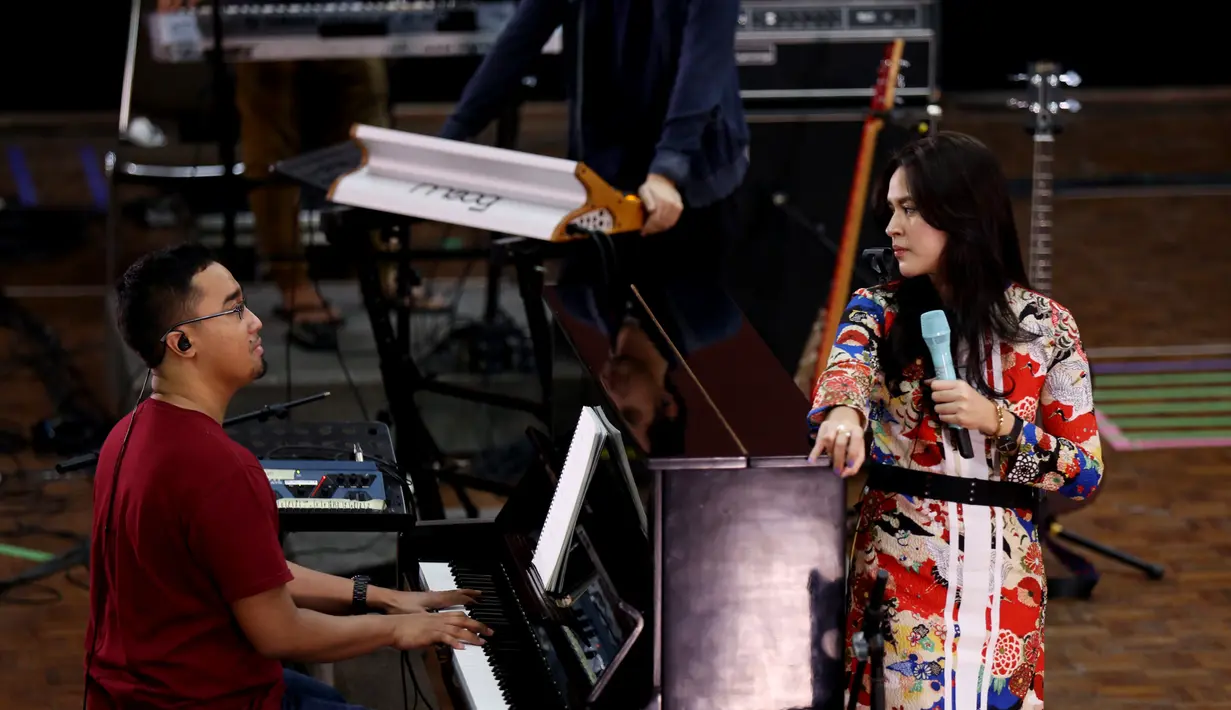 Raisa sedang melakukan general rehearsal konsernya yang bertajuk Pemeran Utama (Foto: Wimbarsana/Bintang.com)