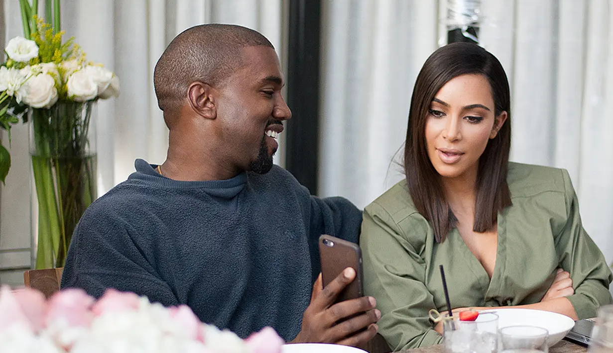 Kim Kardashian akan merayakan empat tahun pernikahan dengan Kanye West. (REX/Shutterstock/HollywoodLife)