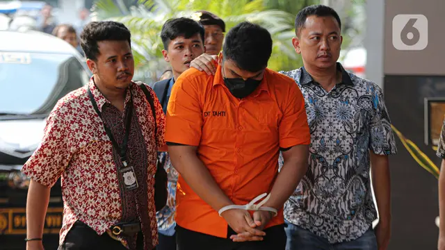 Ekspresi Mario Dandy dan Shane Lukas Saat Diserahkan ke Kejari Jakarta Selatan