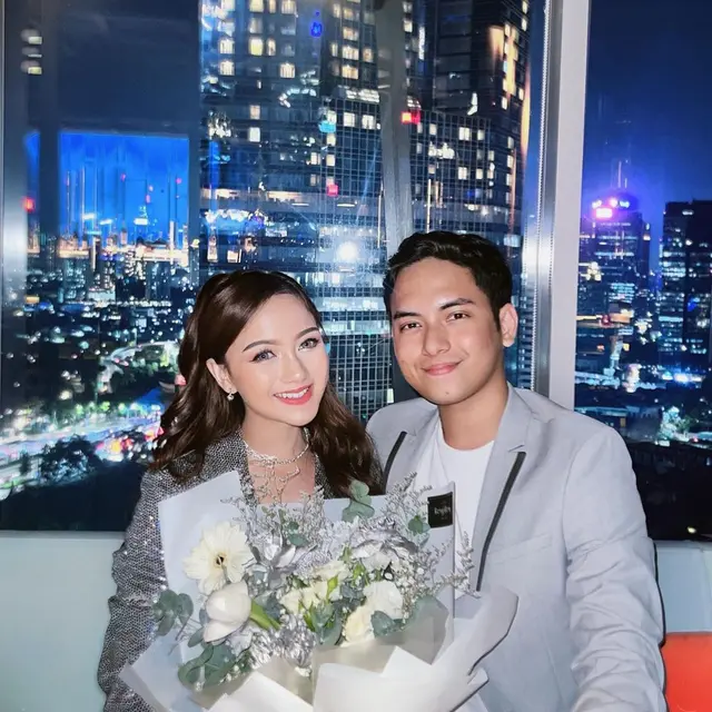 6 Artis Ini Balikan dengan Mantan Berakhir Nikah, Bukti Jodoh Tak Kemana