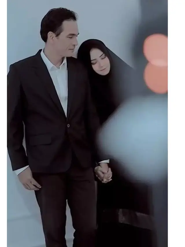 6 Potret Prewedding Teddy Syach dan Anne Kurniasih, Resmi Jadi Suami Istri