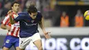 Athletic Bilbao's David Lopez heads the ball to score 2nd goal against Sporting Gijon during their Spanish King&acute;s Cup quarter final 2nd leg match at Molinon Stadium in Gijon, on January 28, 2009. AFP PHOTO/MIGUEL RIOPA