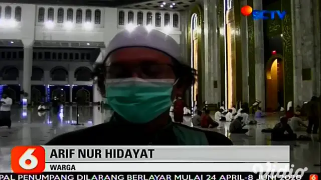 Jumlah orang positif Covid-19 atau virus corona di Surabaya yang terus bertambah banyak membuat Masjid Nasional Al Akbar memutuskan untuk tidak menggelar shalat berjamaah. Begitu pula dengan awal Bulan Suci Ramadhan yang tidak melakukan shalat Tarawi...