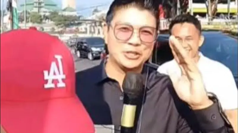 Andika Kangen Band saat menyanyi bersama penyanyi jalan hingga viral di media sosial (https://www.instagram.com/p/C84Y5zSS7Xa/)