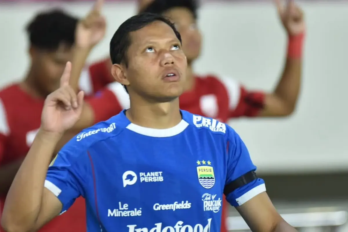 Gelandang Persib Bandung, Adam Alis Setyano.