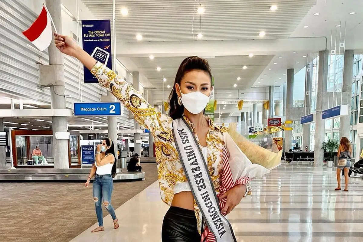Senyum Semringah Ayu Maulida Tiba di Florida, Siap Wakili Indonesia di Miss Universe 2020