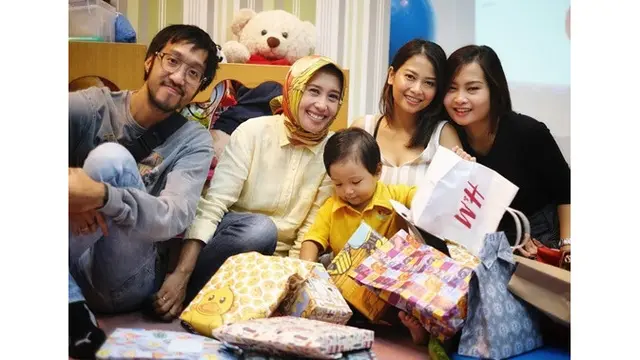 Ingat Choky di Sinetron Di Sini Ada Setan? Ini 7 Potretnya dengan Keluarga Kecilnya