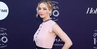 Bicara soal percintaan selebriti memang tak jauh dari kata putus-nyambung. Seperti yang terjadi pada Jennifer Lawrence yang ternyata baru putus dengan Darren Aronofsky, namun sudah dekat dengan pria lain. Benar kah? (AFP/Philip Faraone)