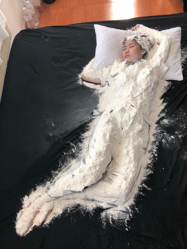 7 Momen Kocak Pria Jahili Pacarnya Jadi Ayam Goreng Ini Bikin Geleng Kepala