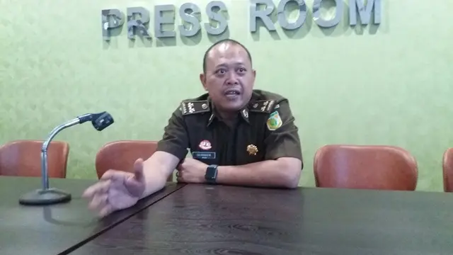 Kasi Penkum Kejati Sulsel, Salahuddin mengatakan tak ada alasan bagi Jaksa untuk menunda eksekusi selama amar putusan yang sifatnya inkratch sudah ada di tangan (Liputan6.com/ Eka Hakim)